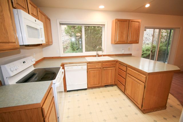 167 Peach Street, Klamath Falls, OR 97601