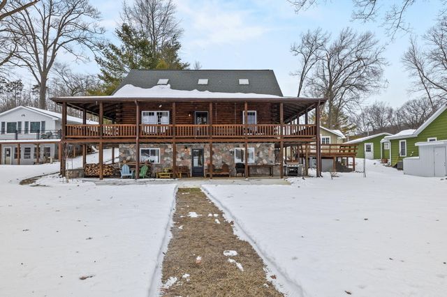 16211 Pretty Lake Drive, Mecosta, MI 49332