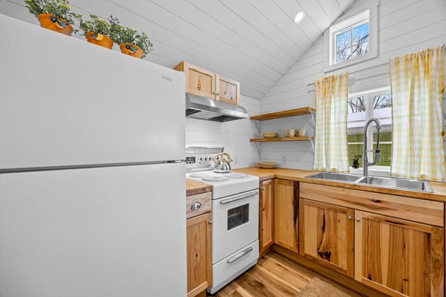 16211 Pretty Lake Drive, Mecosta, MI 49332