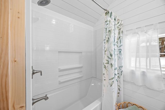 16211 Pretty Lake Drive, Mecosta, MI 49332