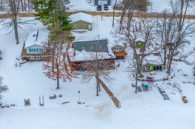 16211 Pretty Lake Drive, Mecosta, MI 49332