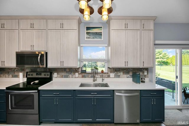 12837 Spoonbill Court, Middlebury, IN 46540