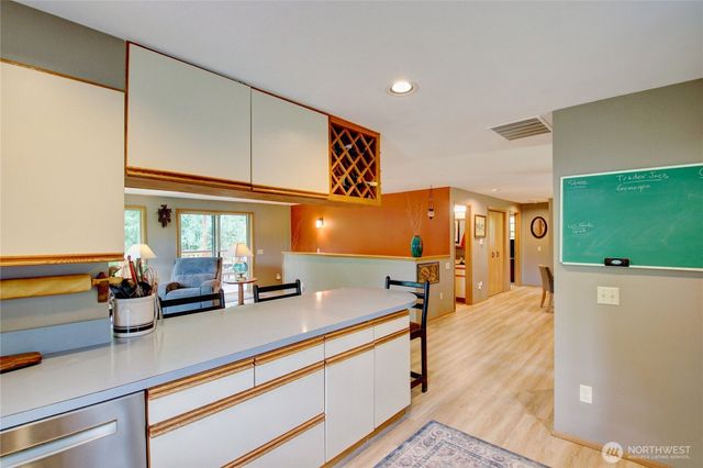 15 Tee Place, Bellingham, WA 98229