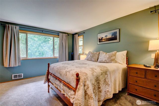15 Tee Place, Bellingham, WA 98229