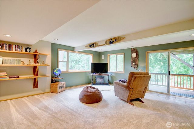 15 Tee Place, Bellingham, WA 98229