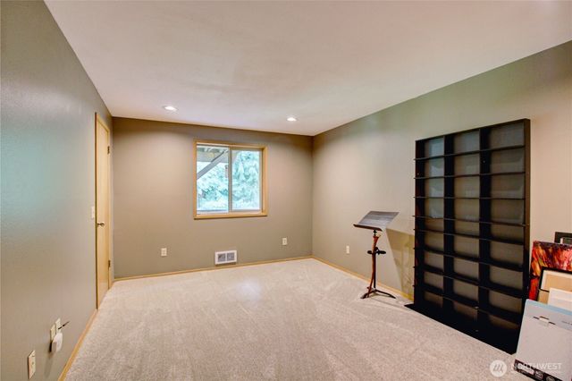 15 Tee Place, Bellingham, WA 98229