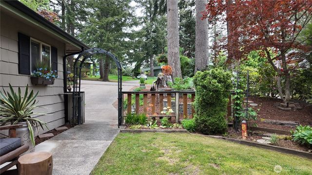 15 Tee Place, Bellingham, WA 98229