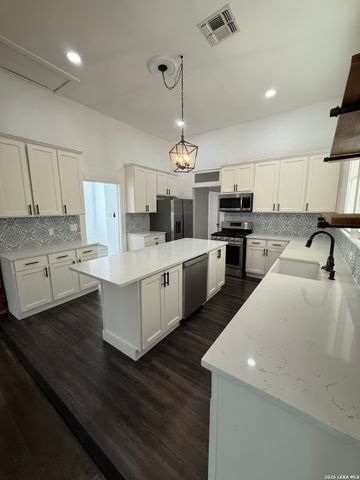 306 florida, San Antonio, TX 78210