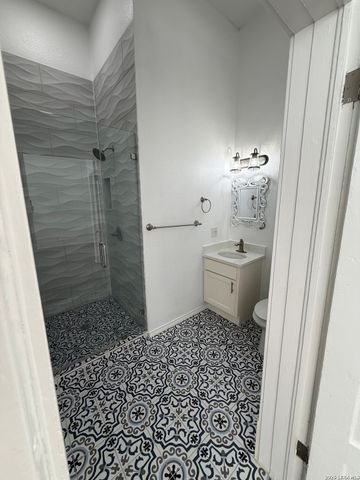 306 florida, San Antonio, TX 78210