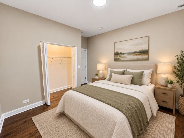 543 E 43rd Street 2E, Chicago, IL 60653