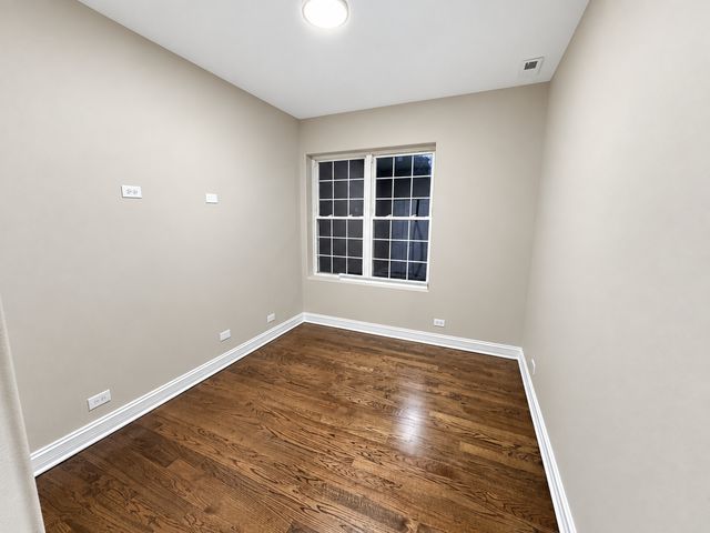 543 E 43rd Street 2E, Chicago, IL 60653