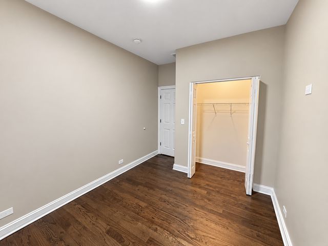 543 E 43rd Street 2E, Chicago, IL 60653