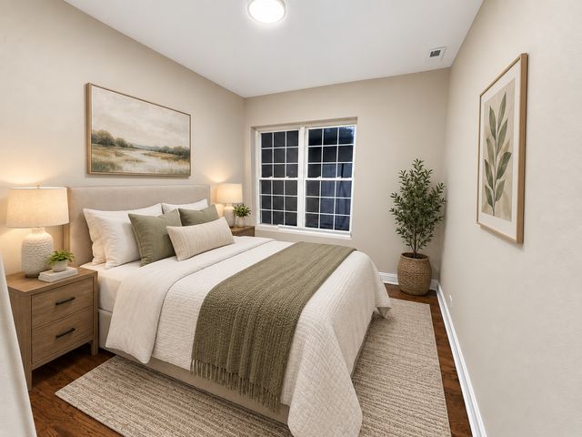543 E 43rd Street 2E, Chicago, IL 60653