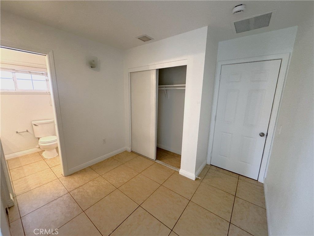Image 15 of property listing at 6301 Arden Avenue, Highland, CA 92346