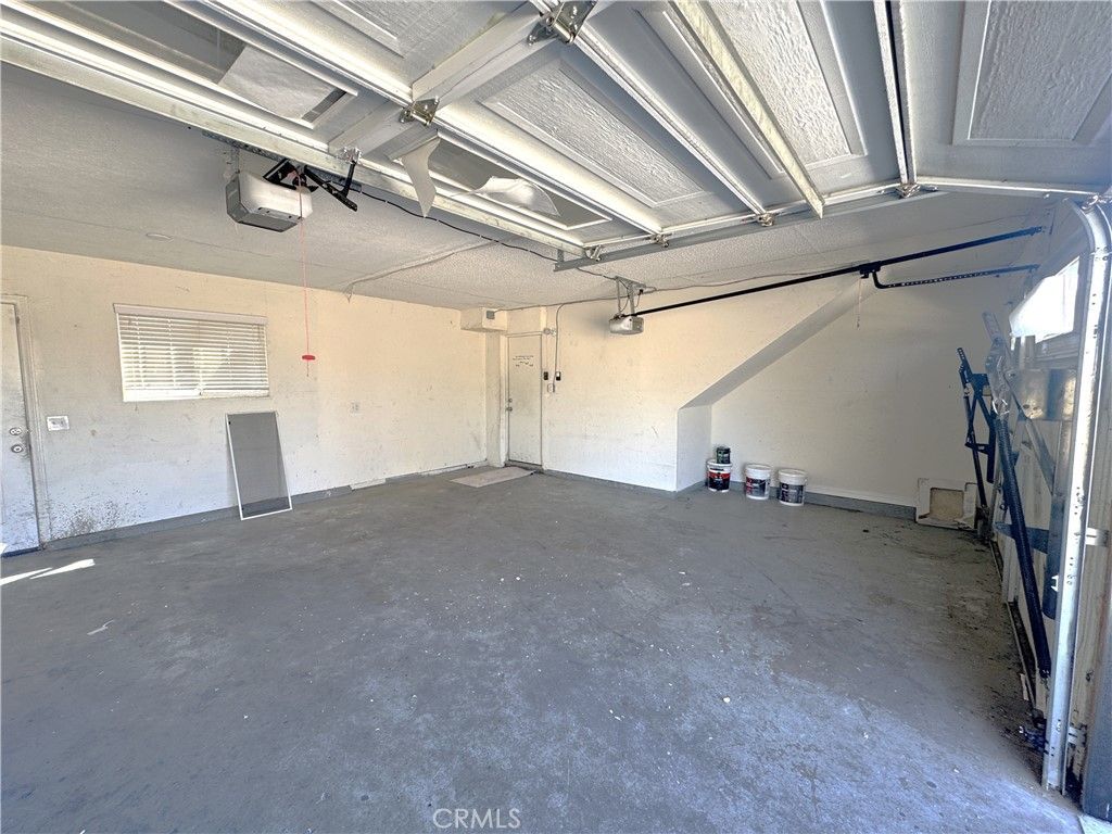Image 27 of property listing at 6301 Arden Avenue, Highland, CA 92346
