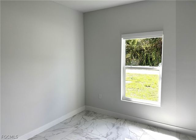 825 Porter ST E, Lehigh Acres, FL 33974