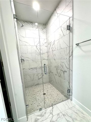 825 Porter ST E, Lehigh Acres, FL 33974