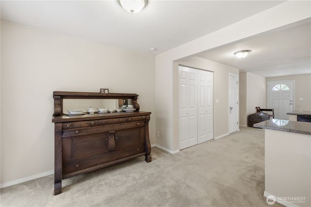 5713 187th Avenue E, Lake Tapps, WA 98391