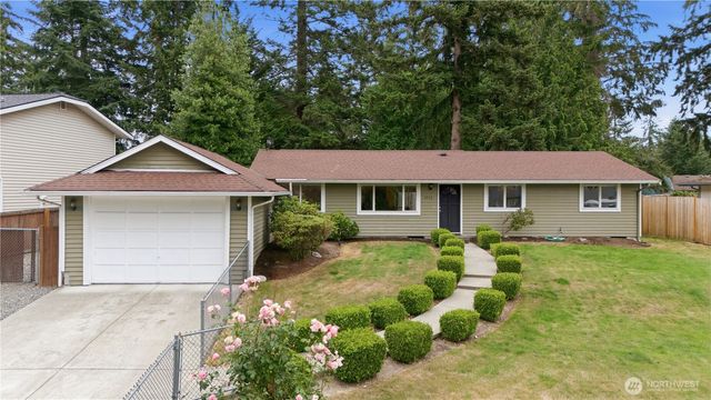 5713 187th Avenue E, Lake Tapps, WA 98391