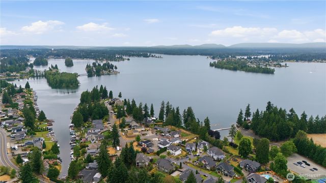 5713 187th Avenue E, Lake Tapps, WA 98391