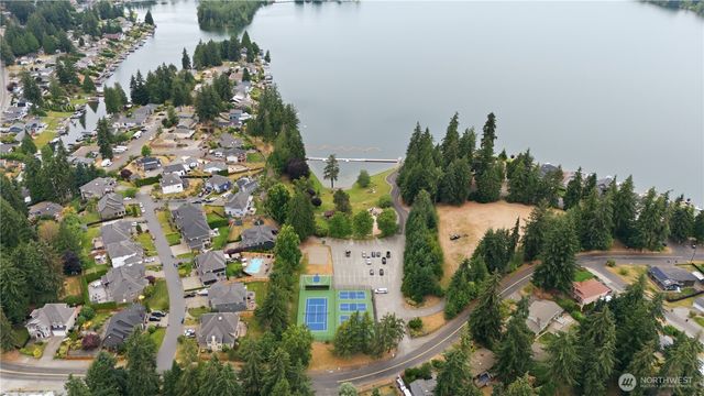 5713 187th Avenue E, Lake Tapps, WA 98391