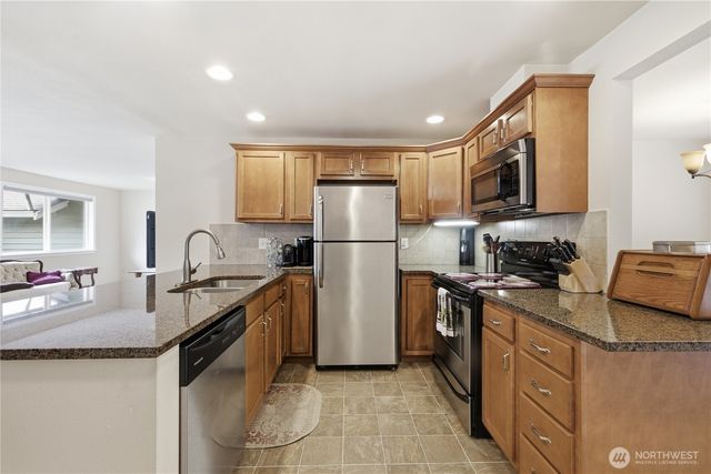 5713 187th Avenue E, Lake Tapps, WA 98391