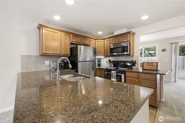 5713 187th Avenue E, Lake Tapps, WA 98391