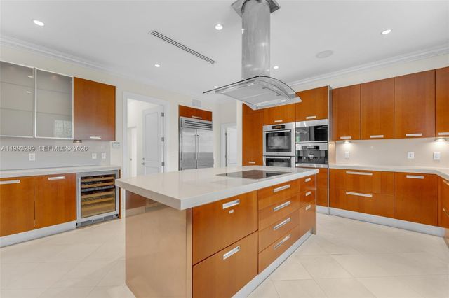 797 Ridgewood Rd ., Key Biscayne, FL 33149