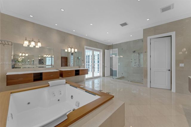 797 Ridgewood Rd ., Key Biscayne, FL 33149