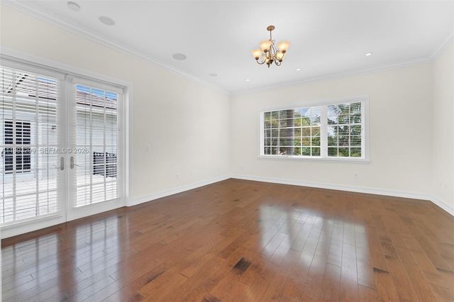 797 Ridgewood Rd ., Key Biscayne, FL 33149