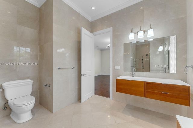 797 Ridgewood Rd ., Key Biscayne, FL 33149