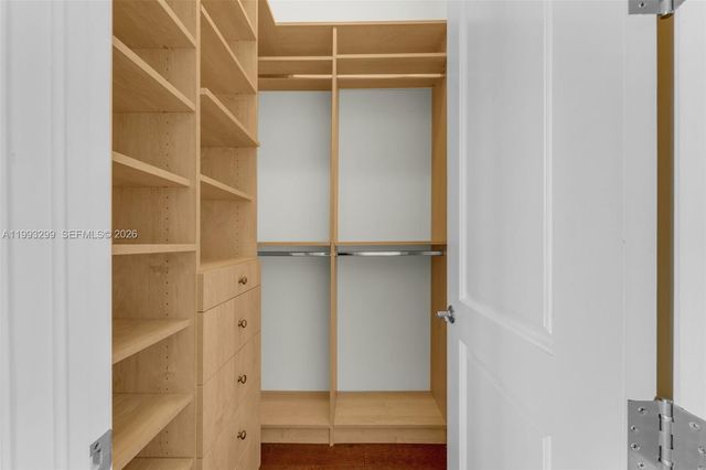 797 Ridgewood Rd ., Key Biscayne, FL 33149