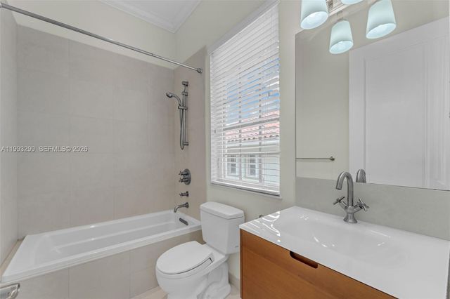 797 Ridgewood Rd ., Key Biscayne, FL 33149