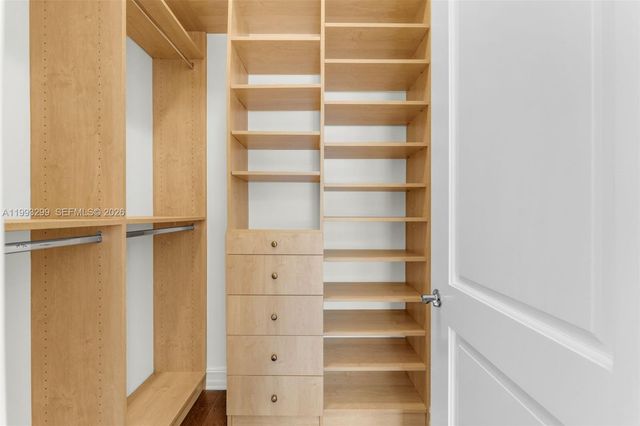 797 Ridgewood Rd ., Key Biscayne, FL 33149