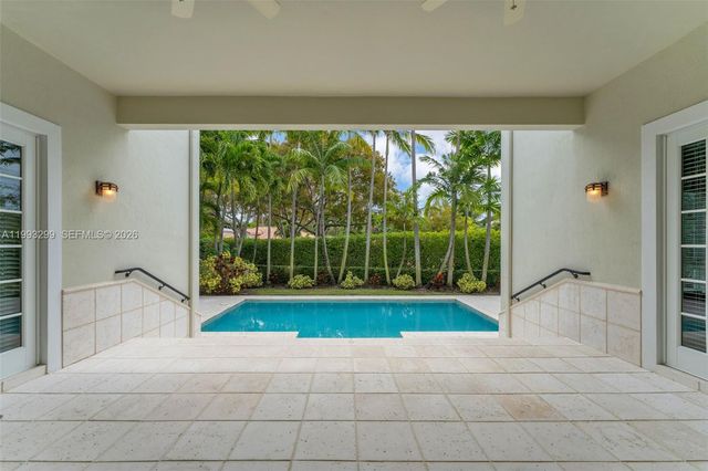 797 Ridgewood Rd ., Key Biscayne, FL 33149