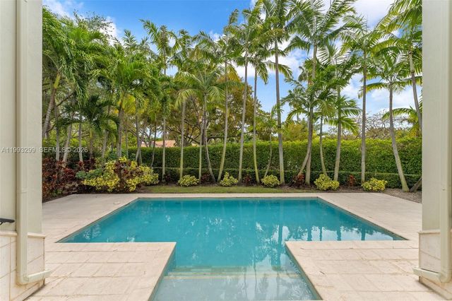 797 Ridgewood Rd ., Key Biscayne, FL 33149