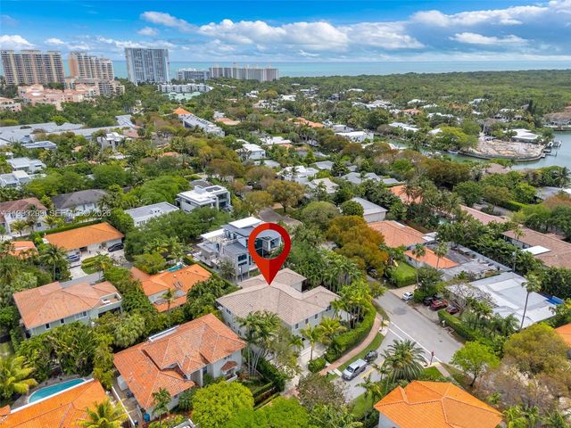 797 Ridgewood Rd ., Key Biscayne, FL 33149