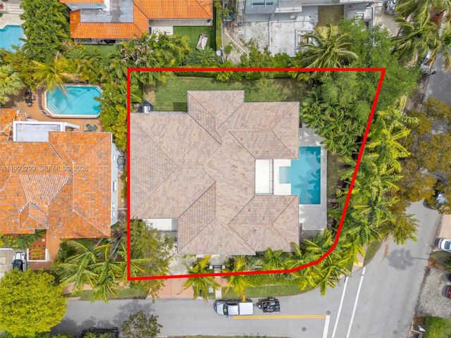 797 Ridgewood Rd ., Key Biscayne, FL 33149