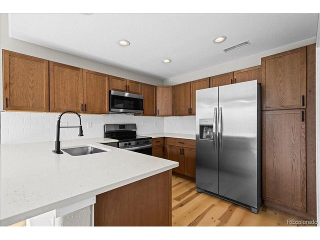 2026 Settlers Dr, Milliken, CO 80543