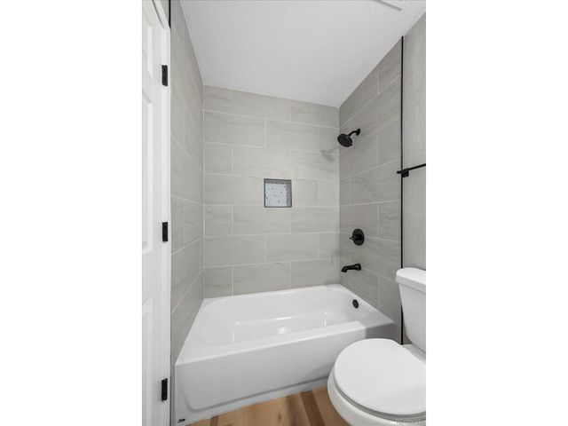 2026 Settlers Dr, Milliken, CO 80543