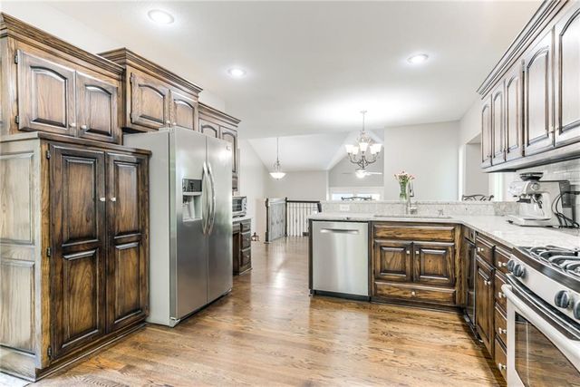 17212 W 68th Street, Shawnee, KS 66217