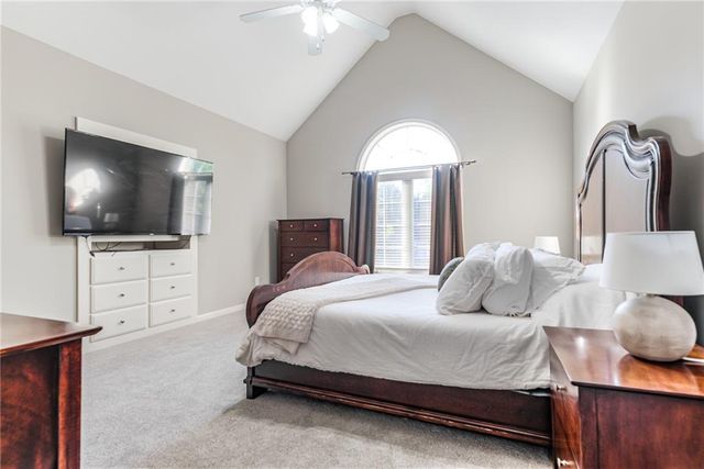 17212 W 68th Street, Shawnee, KS 66217