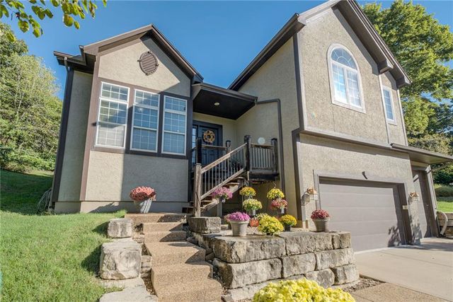 17212 W 68th Street, Shawnee, KS 66217