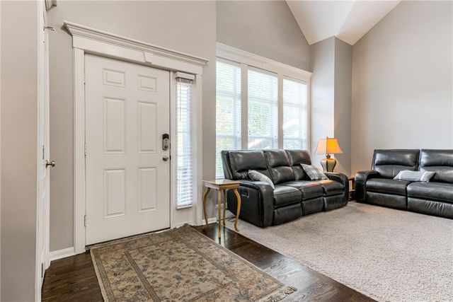 17212 W 68th Street, Shawnee, KS 66217