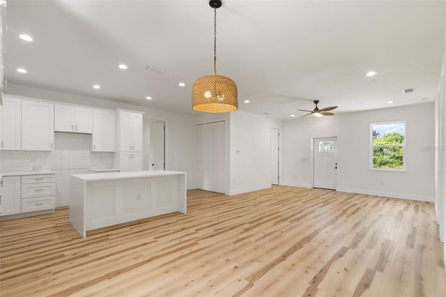 8580 W PRICE BOULEVARD, North Port, FL 34291