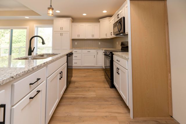 14550 COVEY RISE DR, Ashland, MO 65010