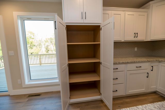 14550 COVEY RISE DR, Ashland, MO 65010