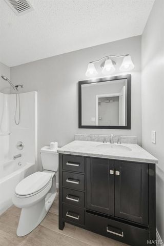 161 Berryville Place, St Charles, MO 63304