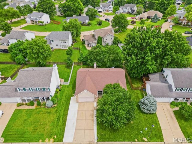 161 Berryville Place, St Charles, MO 63304