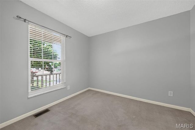 161 Berryville Place, St Charles, MO 63304